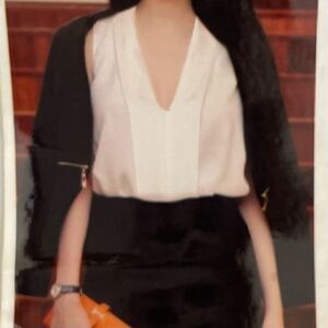 White top|Unbranded| lightweight|V neck| Career wear| Casual